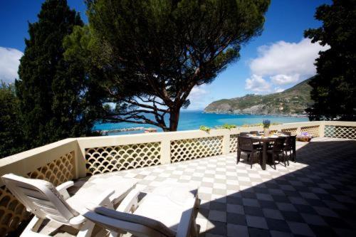 Villa Mare Blu Levanto Eksteriør billede