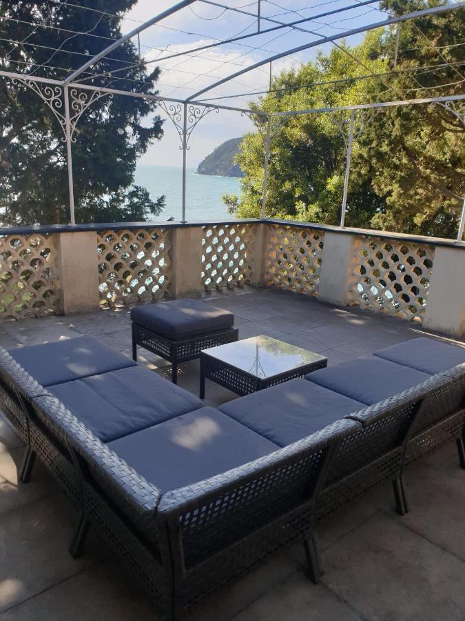 Villa Mare Blu Levanto Eksteriør billede
