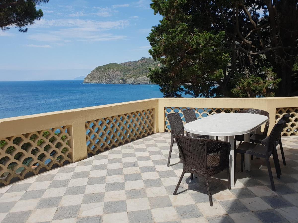 Villa Mare Blu Levanto Eksteriør billede