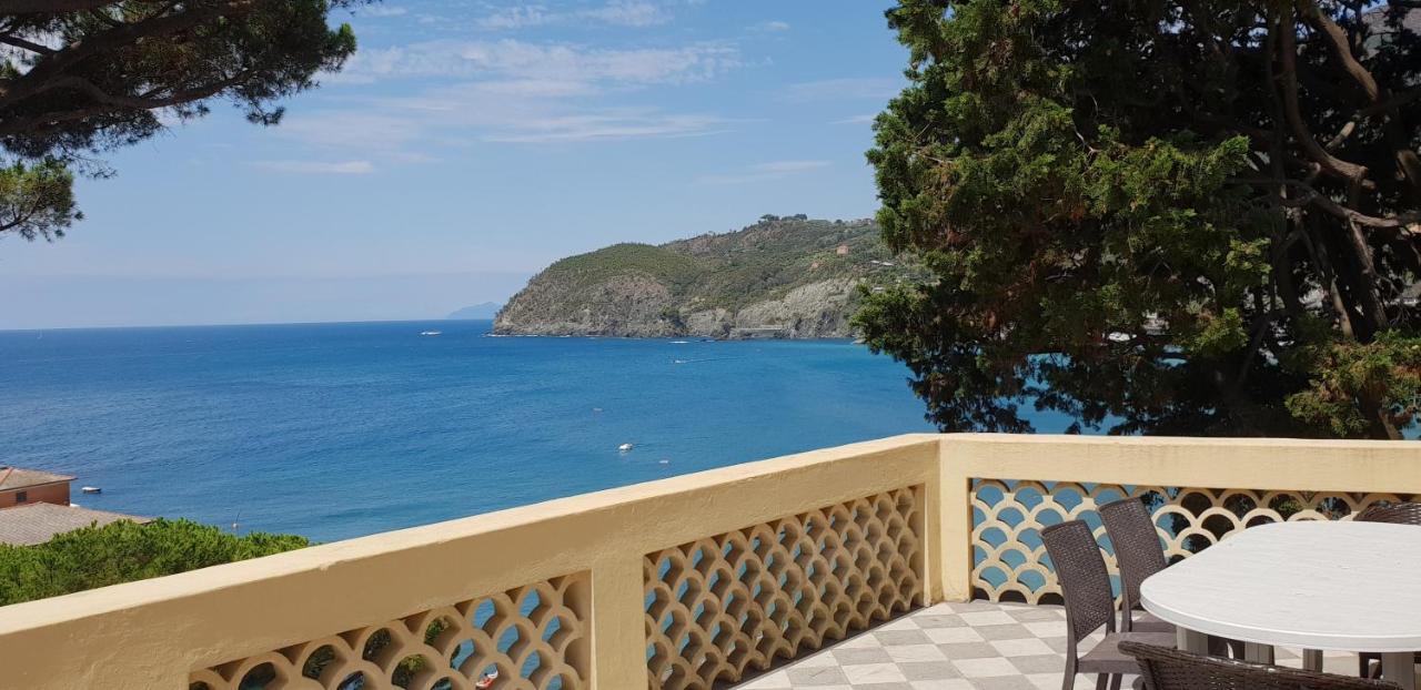 Villa Mare Blu Levanto Eksteriør billede